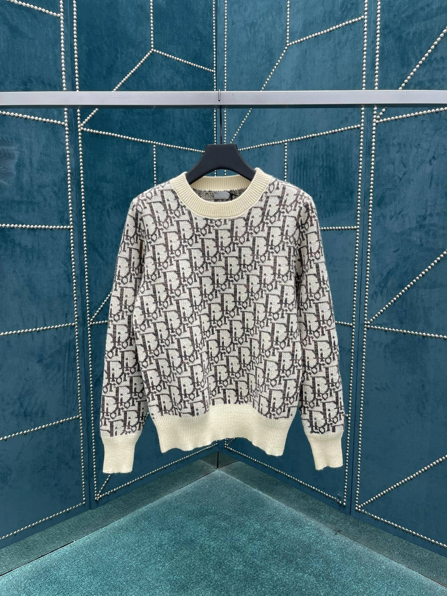 &wg.luxury- 6u33i oversized 2colour item:D-F443H3128-2